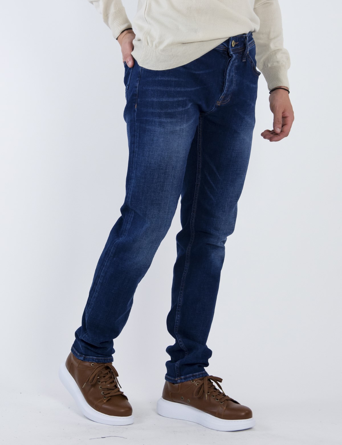 Ανδρικό μπλε τζιν παντελόνι με ξέβαμμα πεντάτσεπο με κουμπιά GB5003 φωτογραφία